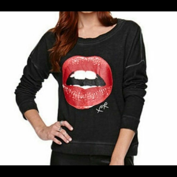 Kendall & Kylie Tops - Kendall & Kylie | Red Lipstick Mouth XO Sweater | Gray Loose Fitting Kardashian